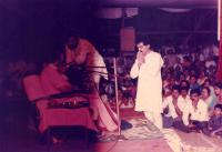 Garlands being offered to Our Parama Guru -1989  (Pic Courtesy Sh. Suresh Mallapur)
